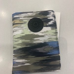 Kipling Passport Holder